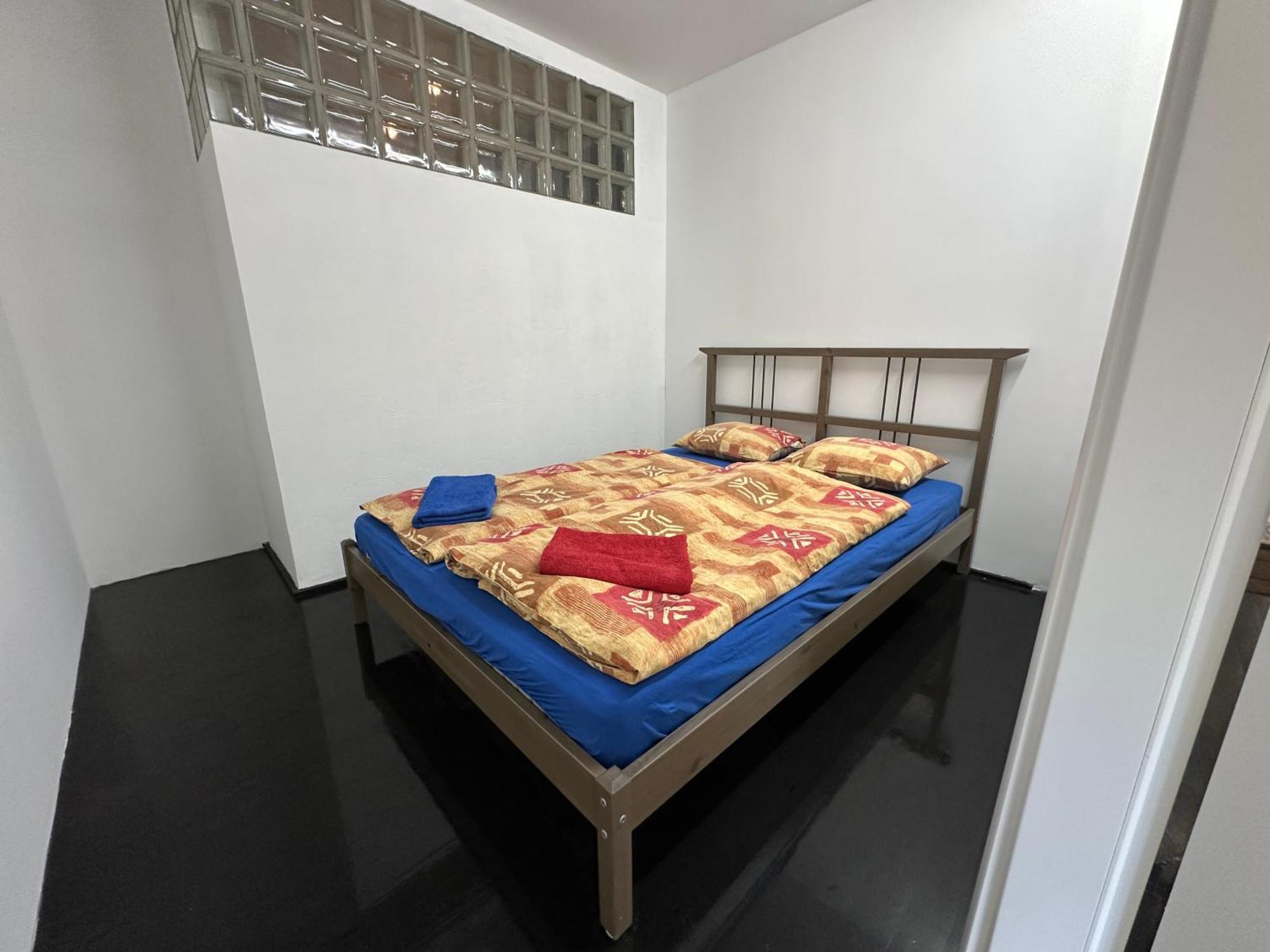 Apartment Spacious Karlin Lofty